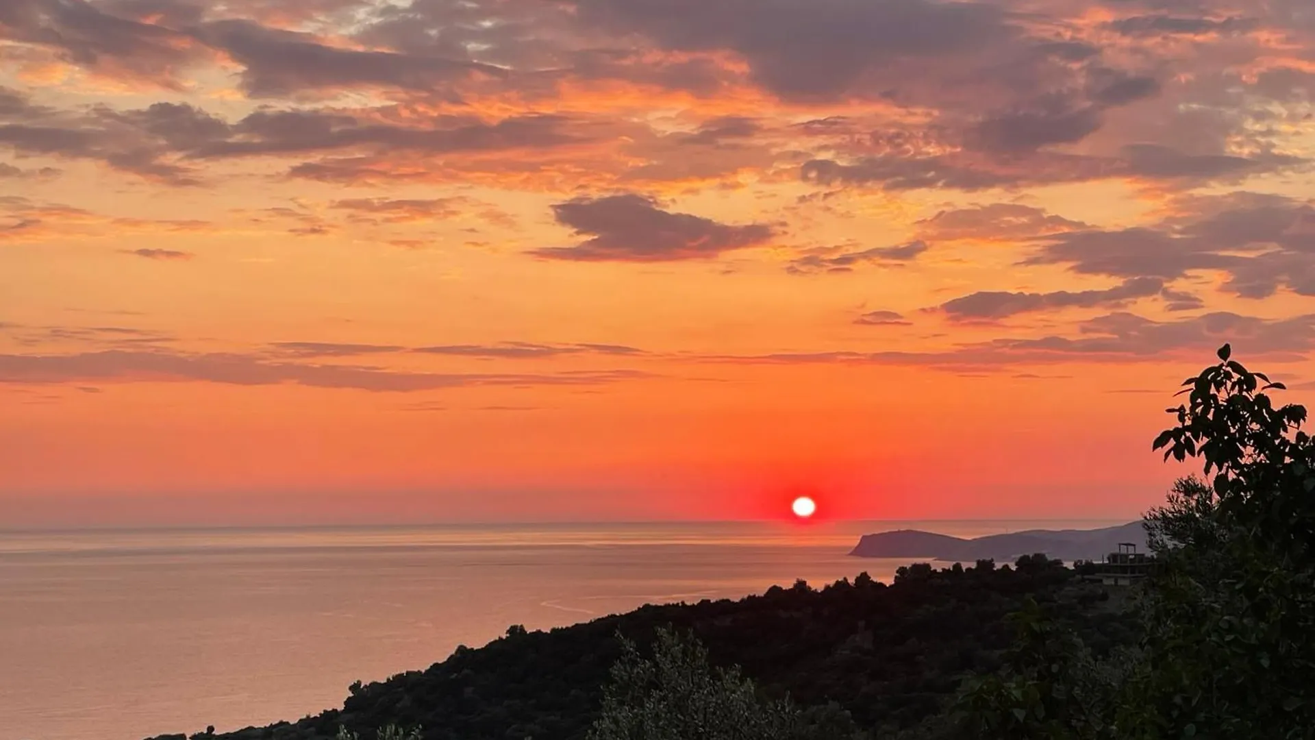 Amazing View Apartments At Kroi I Gjine, Piqeras